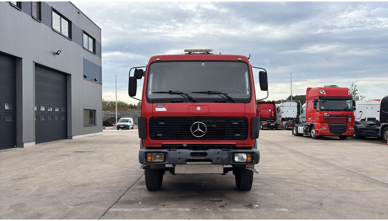 Mercedes-Benz SK 2233 (GRAND PONT / V8 AVEC 2X TURBO / BIG AXLE) - Camion şasiu: Foto 2 Mercedes-Benz SK 2233 (GRAND PONT / V8 AVEC 2X TURBO / BIG AXLE) - Camion şasiu: Foto 2
