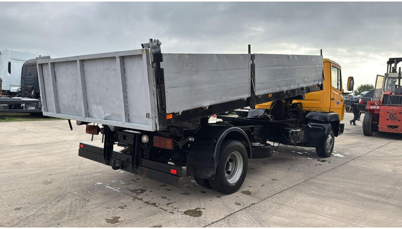 Mercedes-Benz SK 814 (MANUAL PUMP / POMPE MANUELLE / LAMES) - Camion basculantă: Foto 4 Mercedes-Benz SK 814 (MANUAL PUMP / POMPE MANUELLE / LAMES) - Camion basculantă: Foto 4