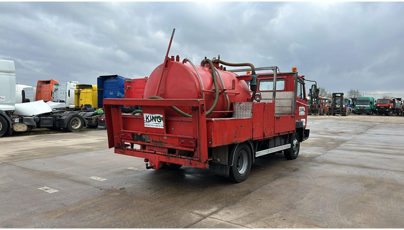 Mercedes-Benz SK 814 (VIDANGEUR / VACUUM / AUXILAIRY / SPER / STEEL SUSP. / LAMES) - Maşină pentru vidanjări: Foto 5 Mercedes-Benz SK 814 (VIDANGEUR / VACUUM / AUXILAIRY / SPER / STEEL SUSP. / LAMES) - Maşină pentru vidanjări: Foto 5