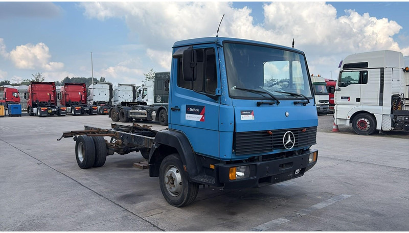 Mercedes-Benz SK 914 (EURO 2 / CHASSIS) - Camion şasiu: Foto 3 Mercedes-Benz SK 914 (EURO 2 / CHASSIS) - Camion şasiu: Foto 3