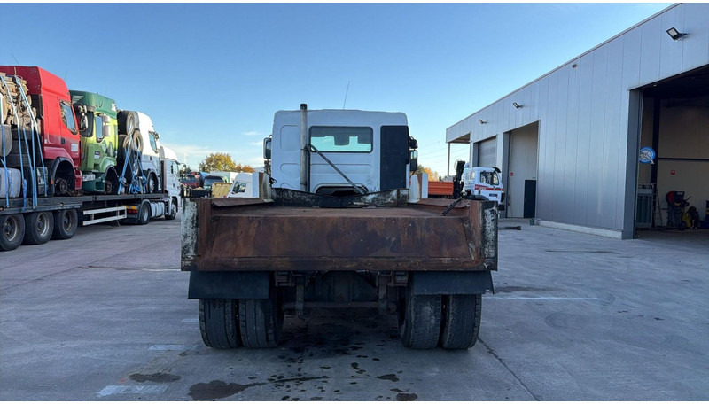 Renault PREMIUM 260 (POMPE MANUELLE / MANUAL PUMP / GRAND PONT / LAMES / STEEL SUSP.) - Camion platformă: Foto 5 Renault PREMIUM 260 (POMPE MANUELLE / MANUAL PUMP / GRAND PONT / LAMES / STEEL SUSP.) - Camion platformă: Foto 5