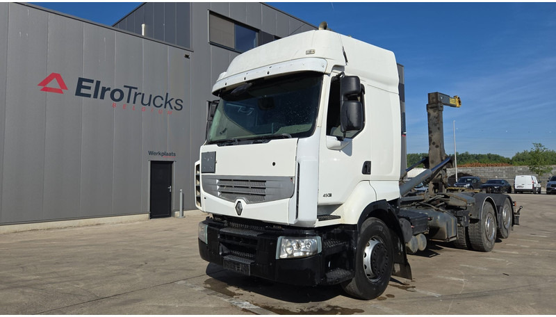 Renault Premium 450 DXI (BOITE MANUELLE / MANUAL GEARBOX / 6X2 / LAMES DEVANT) - Camion şasiu: Foto 1 Renault Premium 450 DXI (BOITE MANUELLE / MANUAL GEARBOX / 6X2 / LAMES DEVANT) - Camion şasiu: Foto 1