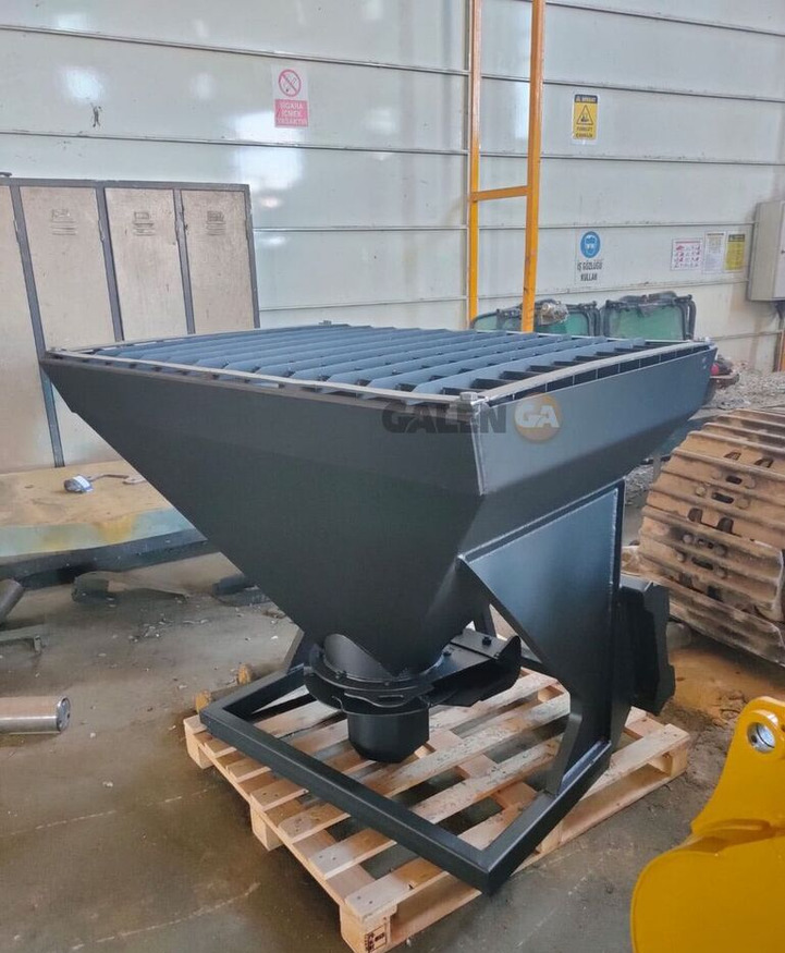 Bobcat Salt/Sand Spreader - Sararita: Foto 1 Bobcat Salt/Sand Spreader - Sararita: Foto 1