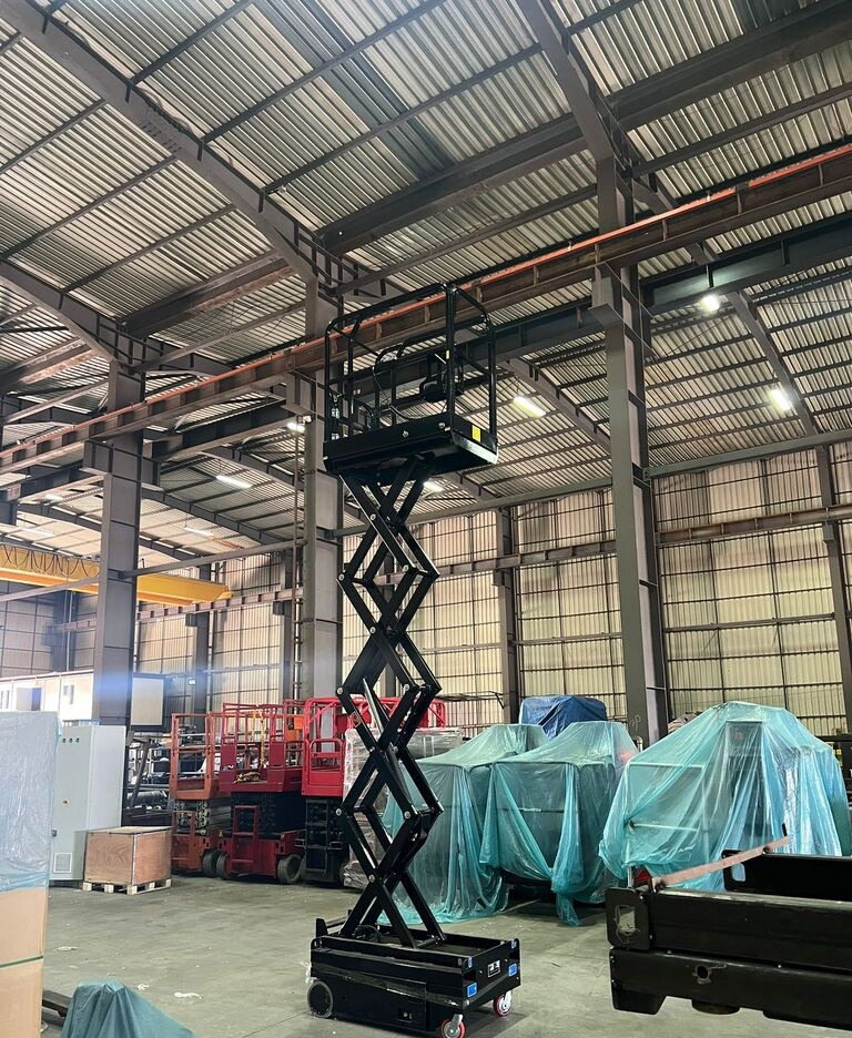 GALEN 4+2m Scissor Lift - Platforma foarfeca: Foto 1 GALEN 4+2m Scissor Lift - Platforma foarfeca: Foto 1