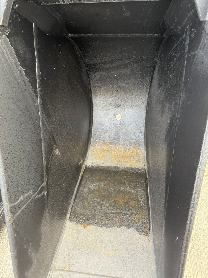 Komatsu PC200 - Cupă excavator pentru Utilaje constructii: Foto 2 Komatsu PC200 - Cupă excavator pentru Utilaje constructii: Foto 2