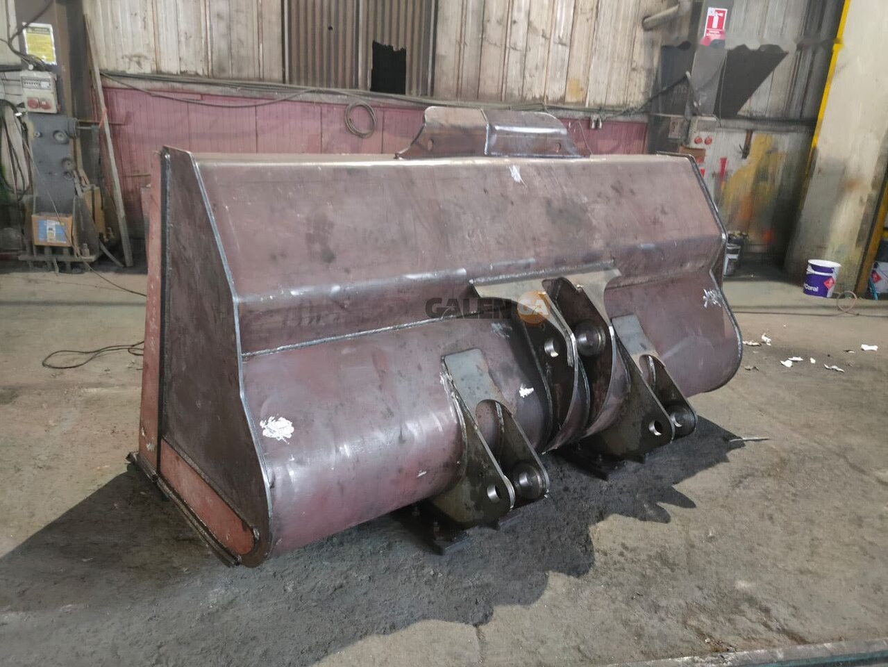 Cupă incărcător nou Volvo L110 General Purpose Bucket: Foto 7 Cupă incărcător nou Volvo L110 General Purpose Bucket: Foto 7