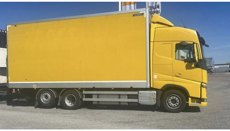 Volvo FH500 - Camion furgon: Foto 3 Volvo FH500 - Camion furgon: Foto 3
