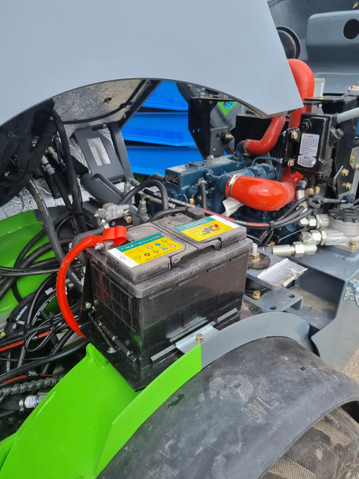 Încărcător frontal pe pneuri nou WCM L2412: Foto 29