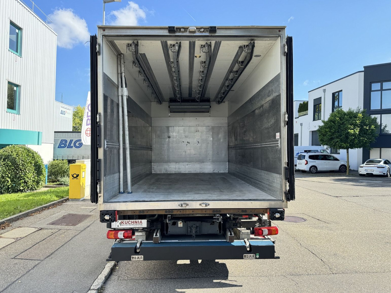 Mercedes-Benz Atego 1323L 4-Fleisch-Rohrbahnen TK T600R ATM - Camion frigider: Foto 2 Mercedes-Benz Atego 1323L 4-Fleisch-Rohrbahnen TK T600R ATM - Camion frigider: Foto 2