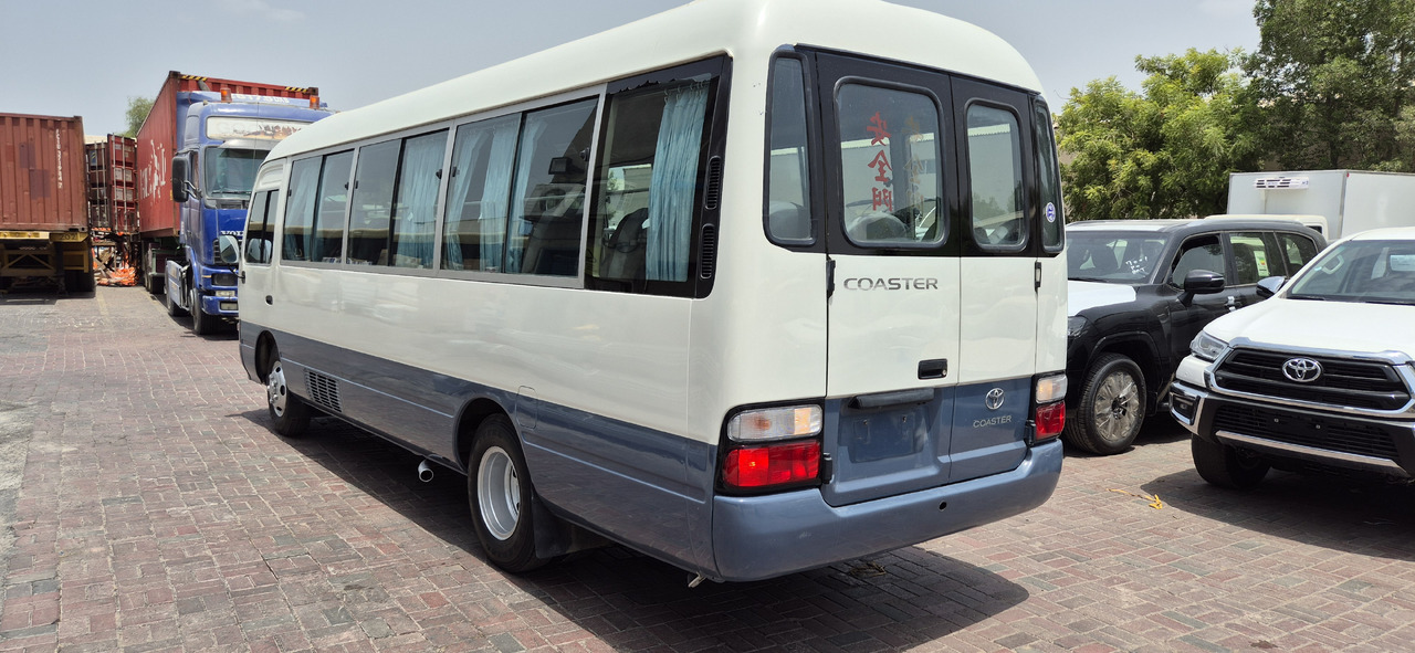 Toyota Coaster ... 30 places - climatisé - Microbuz, Transport persoane: Foto 2 Toyota Coaster ... 30 places - climatisé - Microbuz, Transport persoane: Foto 2