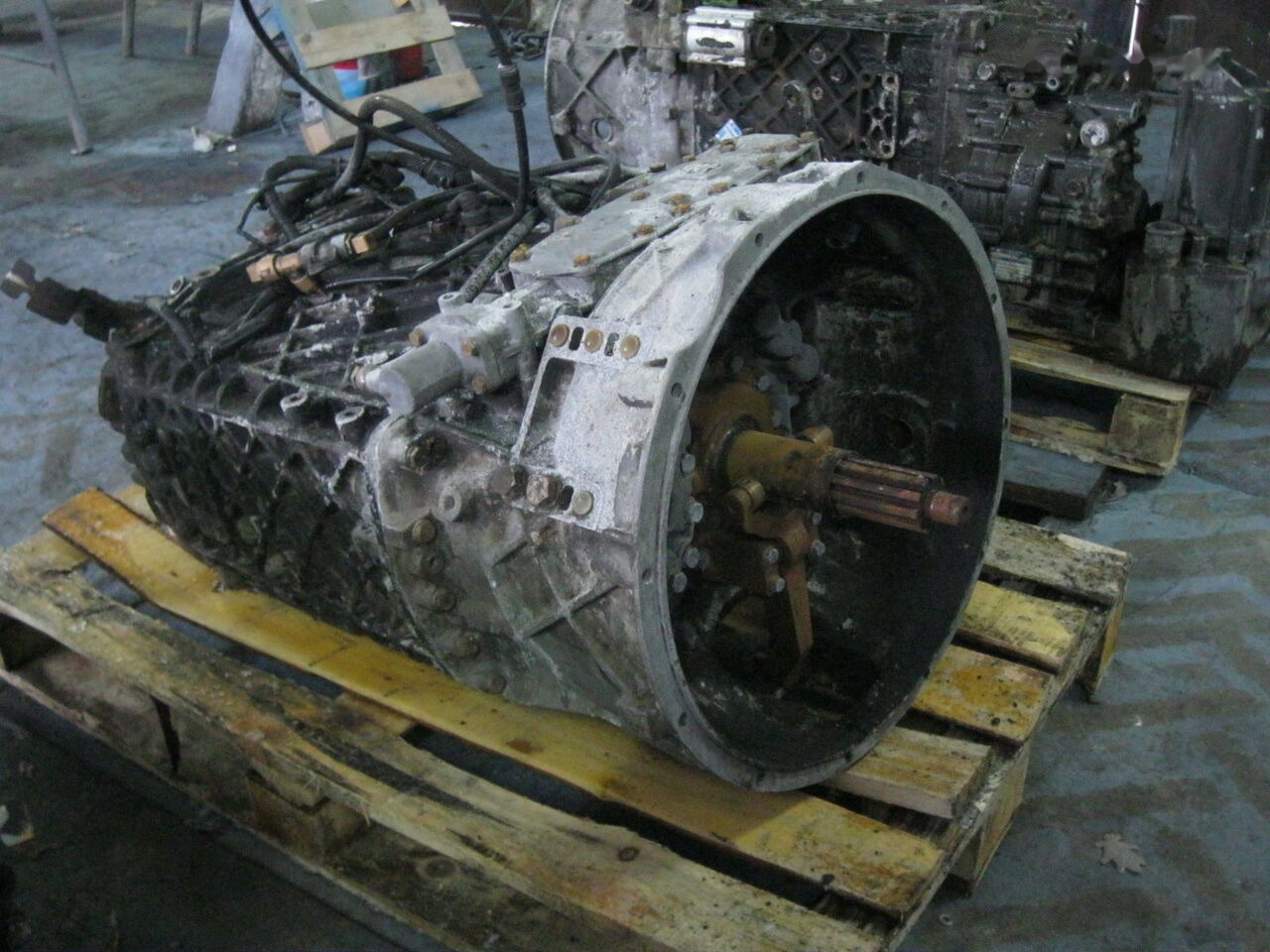 ZF 16S221 DAF XF 95 - Cutie de viteze pentru Camion: Foto 1 ZF 16S221 DAF XF 95 - Cutie de viteze pentru Camion: Foto 1