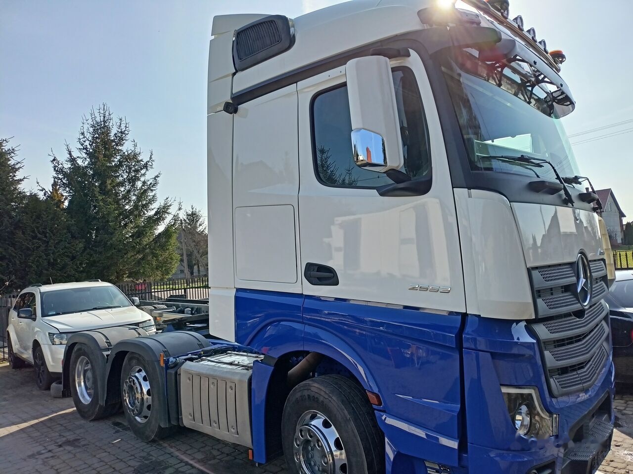 Mercedes-Benz Actros 2553 - Cap tractor: Foto 2 Mercedes-Benz Actros 2553 - Cap tractor: Foto 2