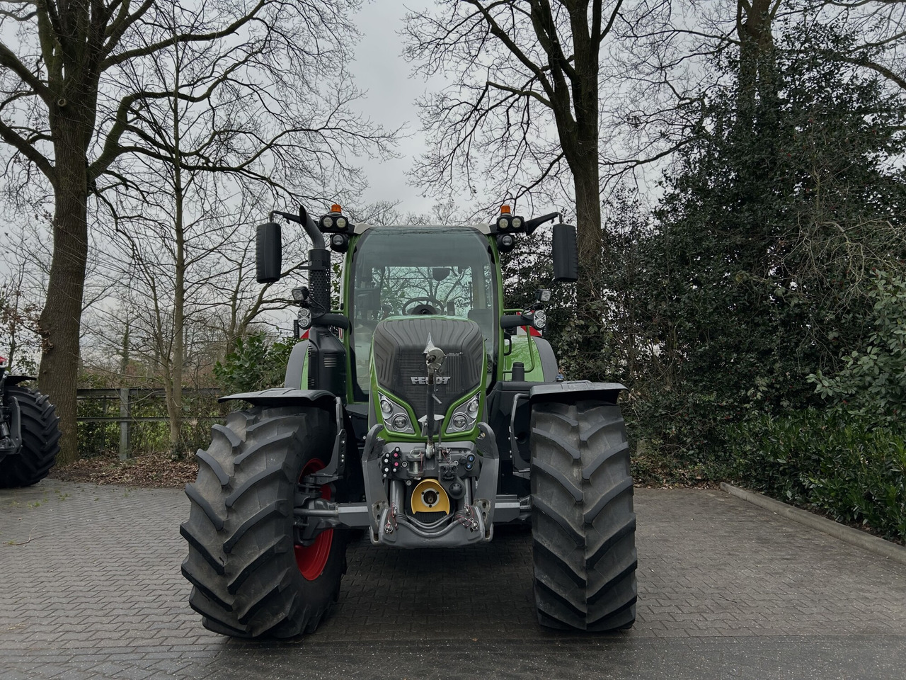 Fendt 724 Vario Gen6 ProfiPlus setting 2 - Tractor agricol: Foto 3 Fendt 724 Vario Gen6 ProfiPlus setting 2 - Tractor agricol: Foto 3