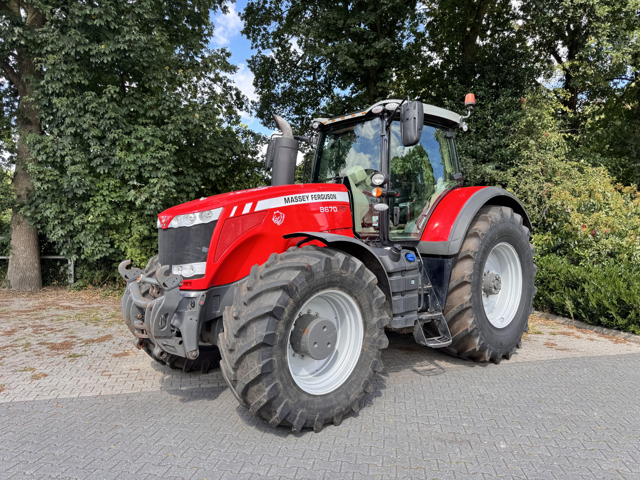 MASSEY FERGUSON 8670 Dyna-VT - Tractor agricol: Foto 1 MASSEY FERGUSON 8670 Dyna-VT - Tractor agricol: Foto 1