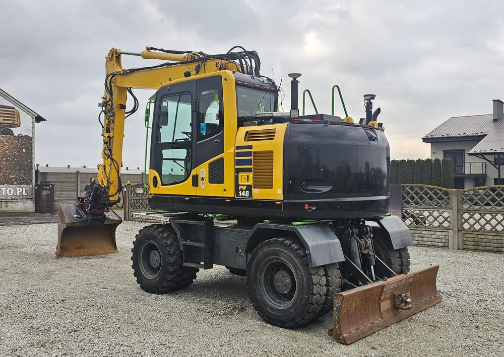 Komatsu PW 148-10, 2016 ROK, SYSTEM LEICA 3D - Excavator pe roţi: Foto 3 Komatsu PW 148-10, 2016 ROK, SYSTEM LEICA 3D - Excavator pe roţi: Foto 3