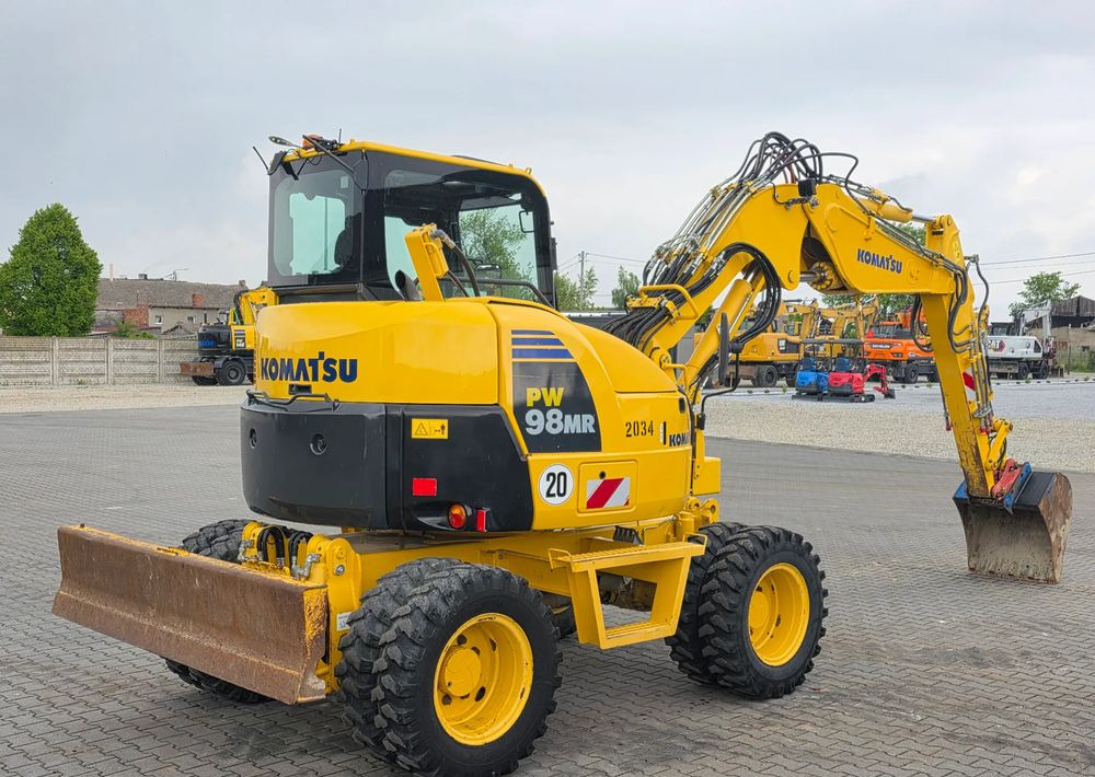 Komatsu PW 98MR-8, 2017 ROK, 5200 MTH, BEZ DPF i ADBLUE - Excavator pe roţi: Foto 4 Komatsu PW 98MR-8, 2017 ROK, 5200 MTH, BEZ DPF i ADBLUE - Excavator pe roţi: Foto 4