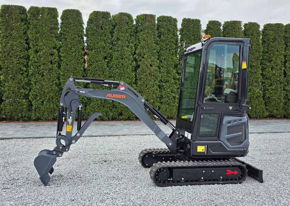 Kubota AUGER NM 18, SILNIK KUBOTA, 3 ŁYŻKI, MINIKOPARKA - Mini excavator: Foto 1 Kubota AUGER NM 18, SILNIK KUBOTA, 3 ŁYŻKI, MINIKOPARKA - Mini excavator: Foto 1