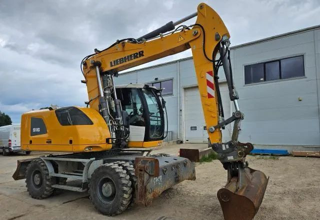 Liebherr A 916 Litronic, 2019 ROK, PODPORY + PŁUG, 6100 MTH - Excavator pe roţi: Foto 1 Liebherr A 916 Litronic, 2019 ROK, PODPORY + PŁUG, 6100 MTH - Excavator pe roţi: Foto 1