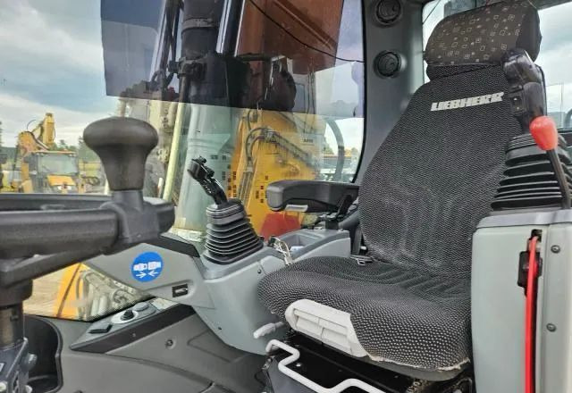 Liebherr A 916 Litronic, 2019 ROK, PODPORY + PŁUG, 6100 MTH - Excavator pe roţi: Foto 3 Liebherr A 916 Litronic, 2019 ROK, PODPORY + PŁUG, 6100 MTH - Excavator pe roţi: Foto 3