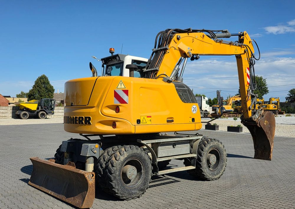 Liebherr A914 COMPACT, 2015 ROK, SW 48 szybkozłącze - Excavator pe roţi: Foto 5 Liebherr A914 COMPACT, 2015 ROK, SW 48 szybkozłącze - Excavator pe roţi: Foto 5