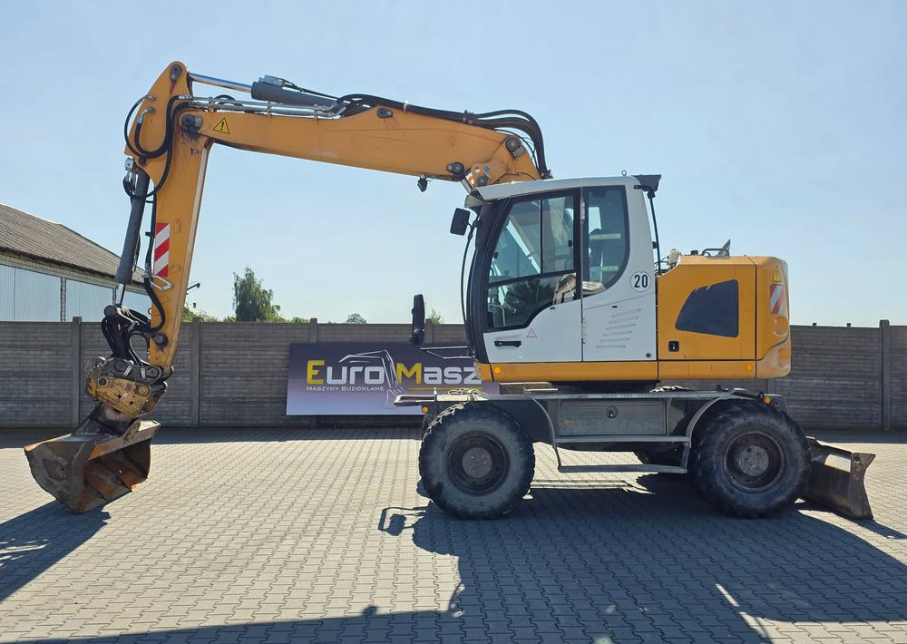 Liebherr A918 COMPACT, 2014 ROK, SW 48 LIKUFIX szybkozłącze - Excavator pe roţi: Foto 2 Liebherr A918 COMPACT, 2014 ROK, SW 48 LIKUFIX szybkozłącze - Excavator pe roţi: Foto 2