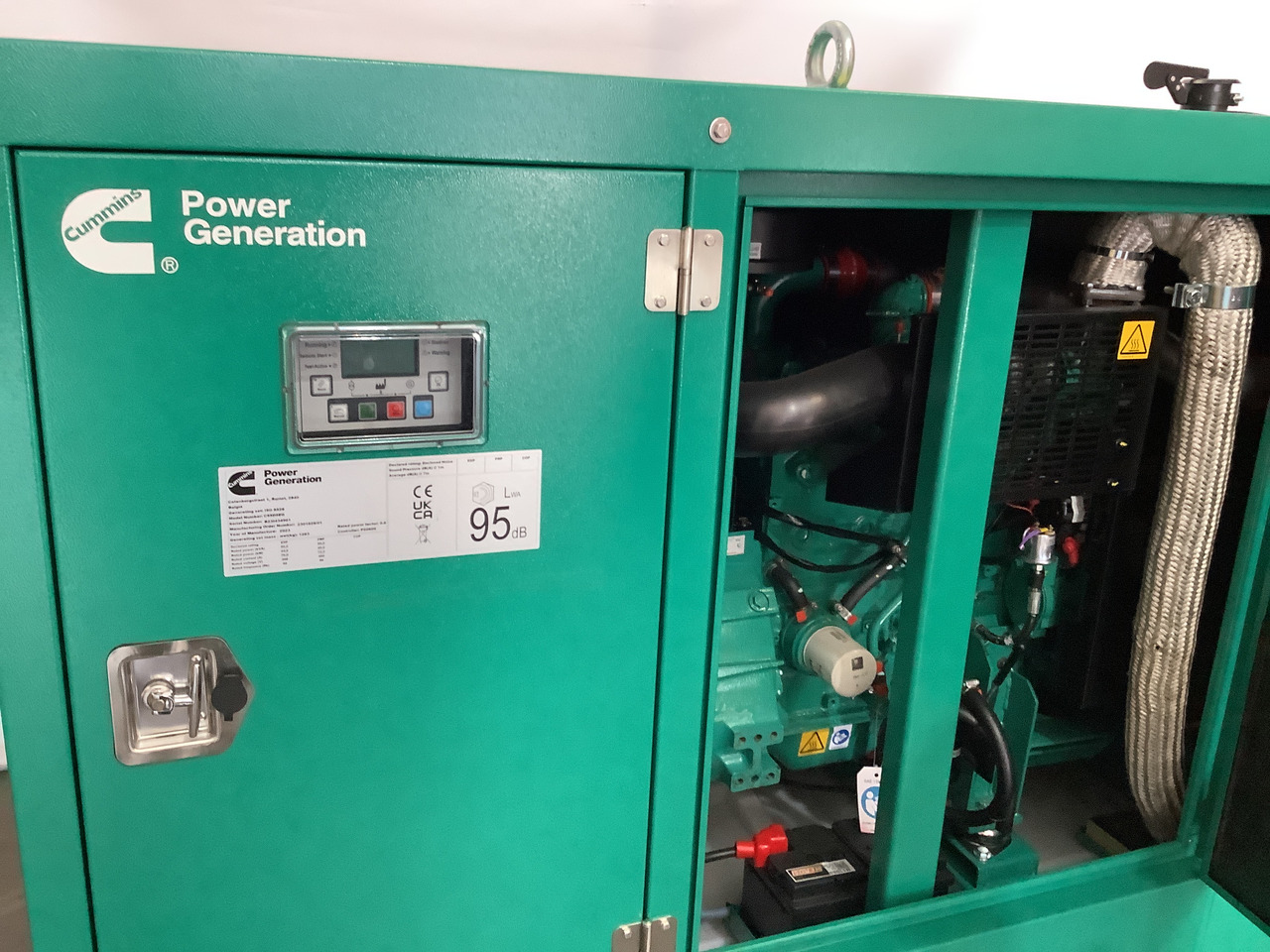 Cummins C55D5EQ. 55KVA Generator. Brand new. - Generator electric: Foto 2 Cummins C55D5EQ. 55KVA Generator. Brand new. - Generator electric: Foto 2
