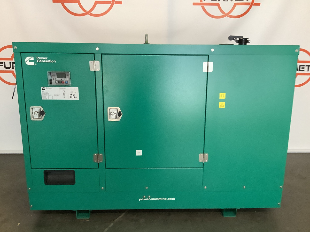Cummins C55D5EQ. 55KVA Generator. Brand new. - Generator electric: Foto 1 Cummins C55D5EQ. 55KVA Generator. Brand new. - Generator electric: Foto 1