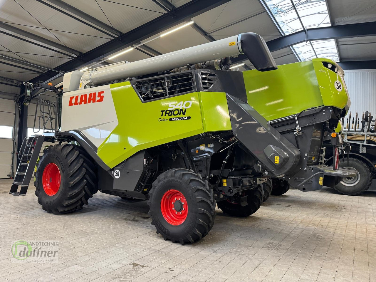 CLAAS Trion 540 Montana - Combină de recoltat cereale: Foto 2 CLAAS Trion 540 Montana - Combină de recoltat cereale: Foto 2