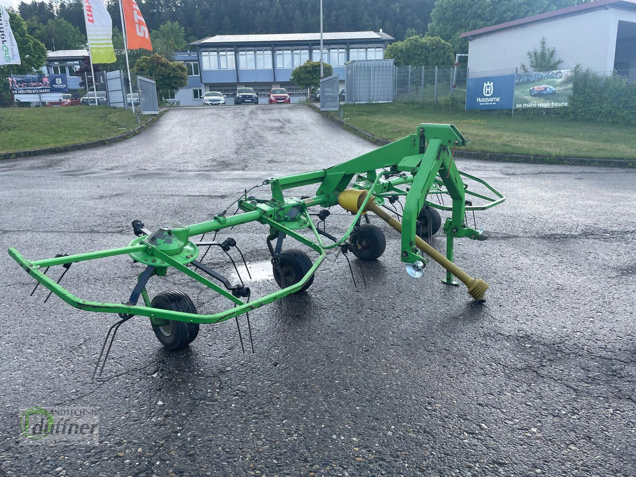 Deutz-Fahr KH 2.44 - Maşină de întors fânul: Foto 2 Deutz-Fahr KH 2.44 - Maşină de întors fânul: Foto 2