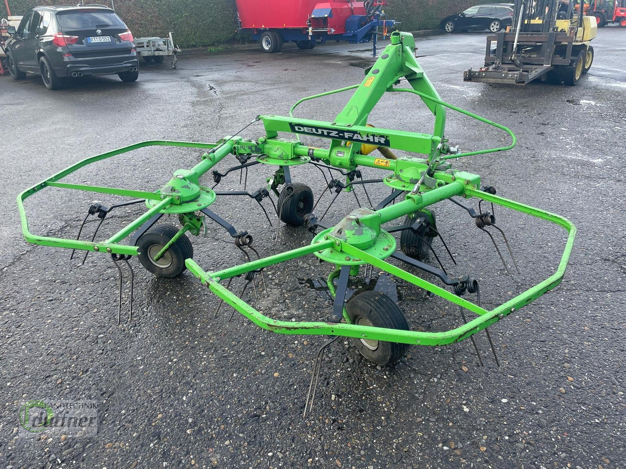 Deutz-Fahr KH 2.44 - Maşină de întors fânul: Foto 3 Deutz-Fahr KH 2.44 - Maşină de întors fânul: Foto 3