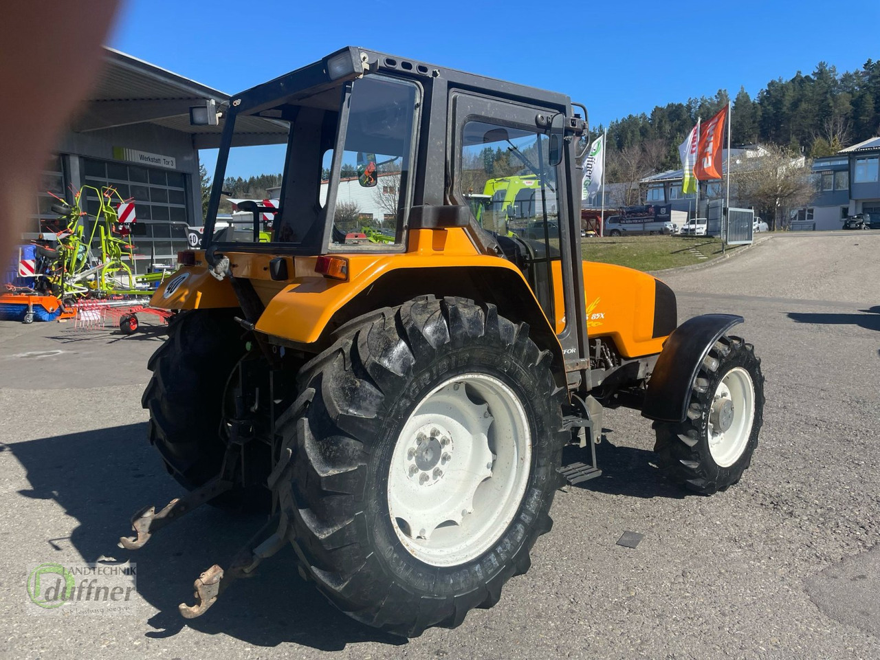 Renault Ceres 85 X - Tractor agricol: Foto 5 Renault Ceres 85 X - Tractor agricol: Foto 5