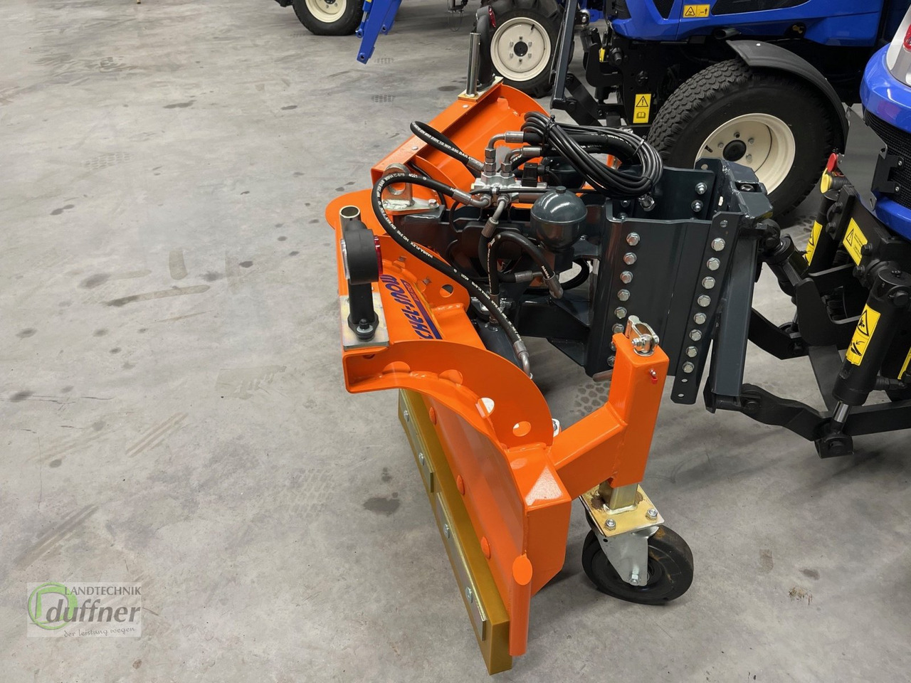 Tuchel Vario 150 - Plug zapada pentru Maşina comunala: Foto 4 Tuchel Vario 150 - Plug zapada pentru Maşina comunala: Foto 4