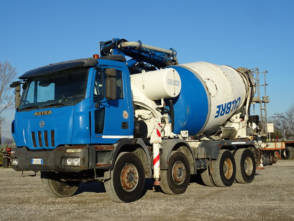 ASTRA HD8 8448 CIFA MK28L - Autobetonieră cu pompă: Foto 3 ASTRA HD8 8448 CIFA MK28L - Autobetonieră cu pompă: Foto 3