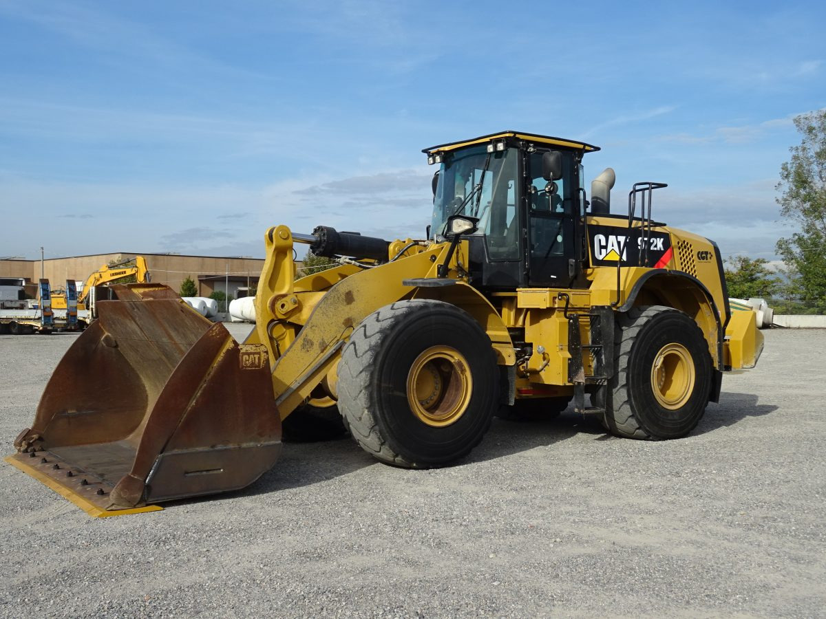 CATERPILLAR 972K - Încărcător frontal pe pneuri: Foto 1 CATERPILLAR 972K - Încărcător frontal pe pneuri: Foto 1