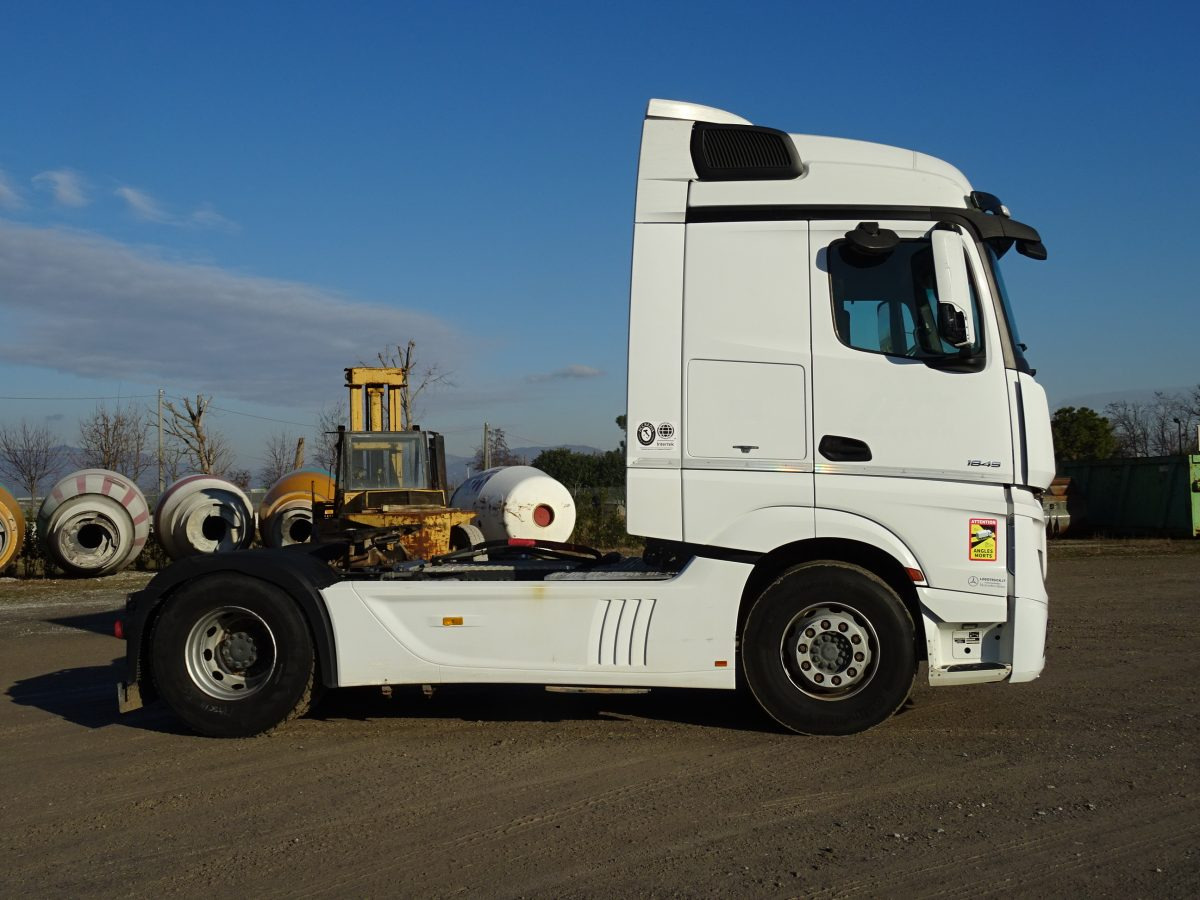 MERCEDES ACTROS 1845 - Cap tractor: Foto 4 MERCEDES ACTROS 1845 - Cap tractor: Foto 4
