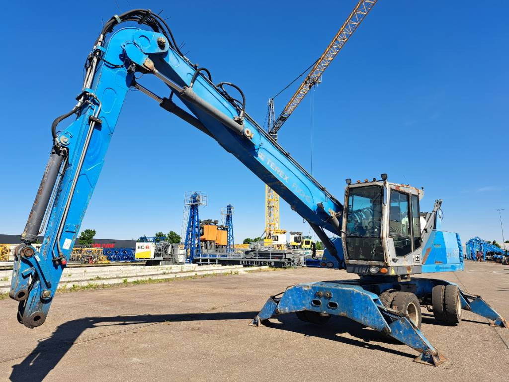 Fuchs MHL335 + Grapple + Reman Engine - Excavator pentru manipulare de materiale: Foto 2 Fuchs MHL335 + Grapple + Reman Engine - Excavator pentru manipulare de materiale: Foto 2