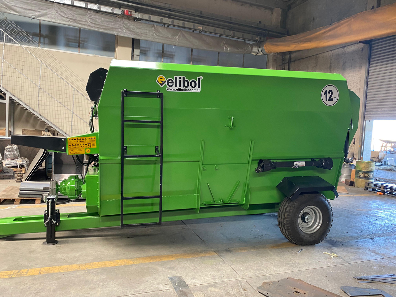 ELİBOL ELİBOLMIX 12M³ HORIZONTAL FEED MIXER - Remorcă distribuit furaje: Foto 2 ELİBOL ELİBOLMIX 12M³ HORIZONTAL FEED MIXER - Remorcă distribuit furaje: Foto 2