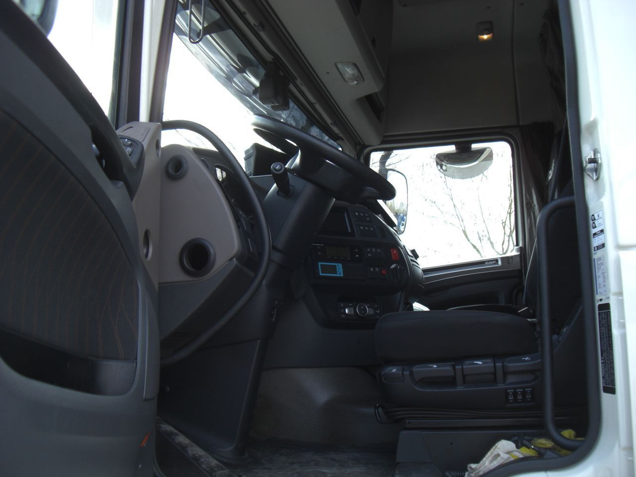 DAF XF480 FAR - Camion frigider: Foto 5 DAF XF480 FAR - Camion frigider: Foto 5