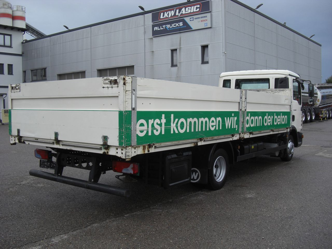 MAN 8180L Pritsche MAN 8180L Pritsche - Autoutilitară cu platformă: Foto 3 MAN 8180L Pritsche MAN 8180L Pritsche - Autoutilitară cu platformă: Foto 3