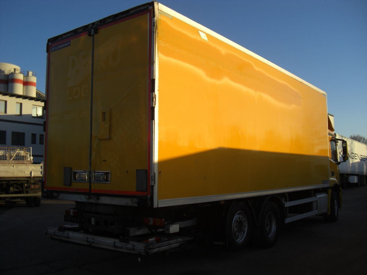 Mercedes-Benz 2532L ANTOS / LBW Mercedes-Benz 2532L ANTOS / LBW - Camion frigider: Foto 3 Mercedes-Benz 2532L ANTOS / LBW Mercedes-Benz 2532L ANTOS / LBW - Camion frigider: Foto 3