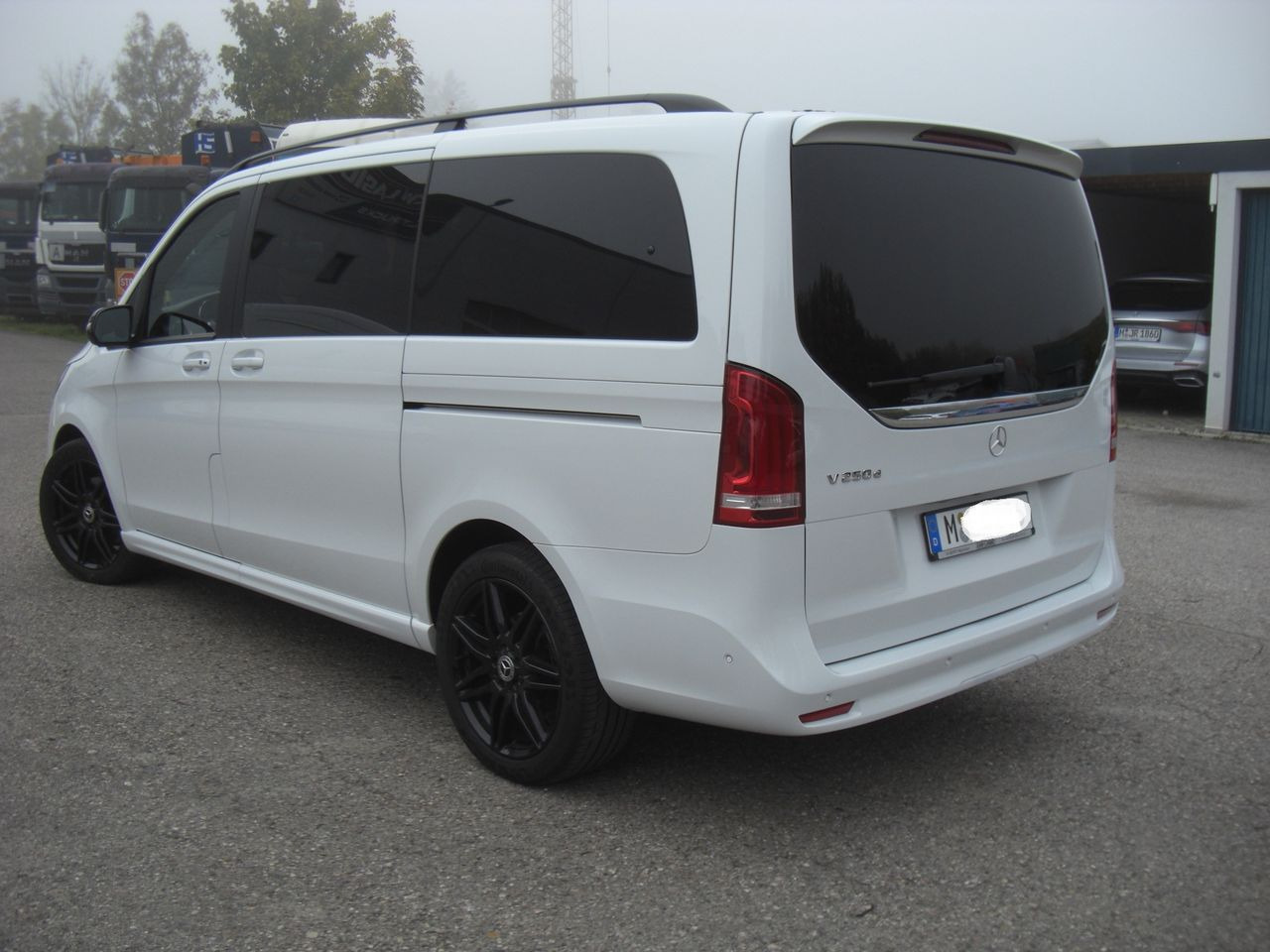 Mercedes-Benz V 250 LANG - Autoutilitară cabină dublă: Foto 4 Mercedes-Benz V 250 LANG - Autoutilitară cabină dublă: Foto 4