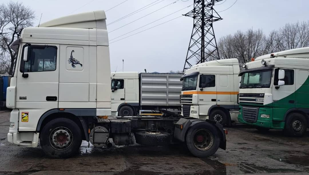 DAF XF 95 - Cap tractor: Foto 4 DAF XF 95 - Cap tractor: Foto 4