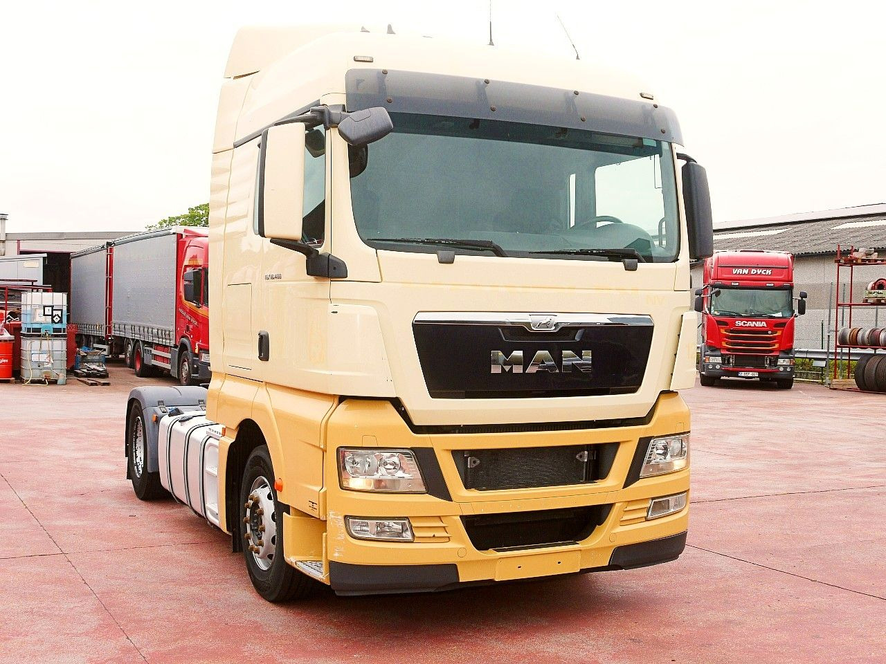 MAN TGX 18.400 TOP ZUSTAND 1e hand A/C - Cap tractor: Foto 1 MAN TGX 18.400 TOP ZUSTAND 1e hand A/C - Cap tractor: Foto 1