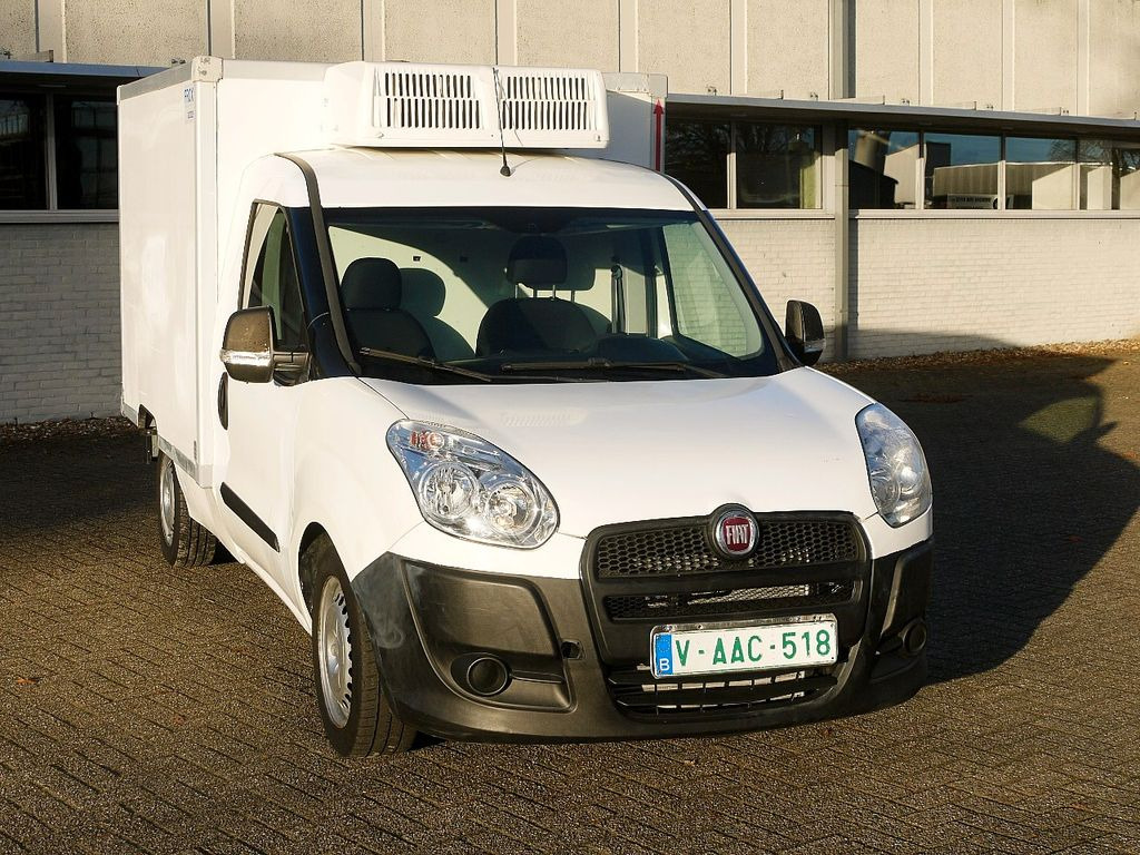Fiat DOBLO 1.6 KUHLKOFFER CARRIER XARIOS -20 / AIRCO - Autoutilitară frigorifica: Foto 1 Fiat DOBLO 1.6 KUHLKOFFER CARRIER XARIOS -20 / AIRCO - Autoutilitară frigorifica: Foto 1