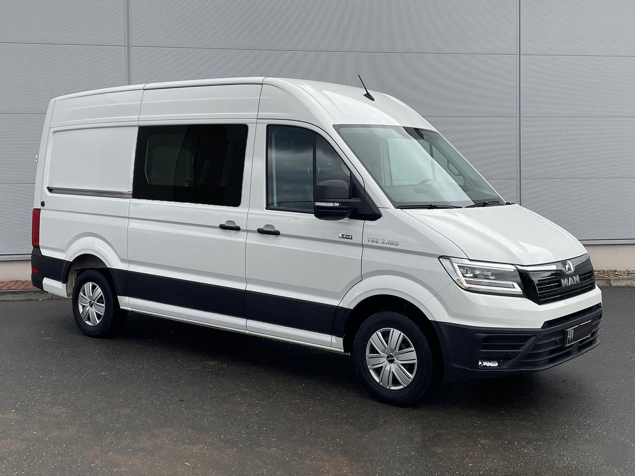 MAN TGE 3.180 L3H3 MIXTO 4x4 STANDHZ DIFF AHK ACC - Autoutilitară: Foto 2 MAN TGE 3.180 L3H3 MIXTO 4x4 STANDHZ DIFF AHK ACC - Autoutilitară: Foto 2