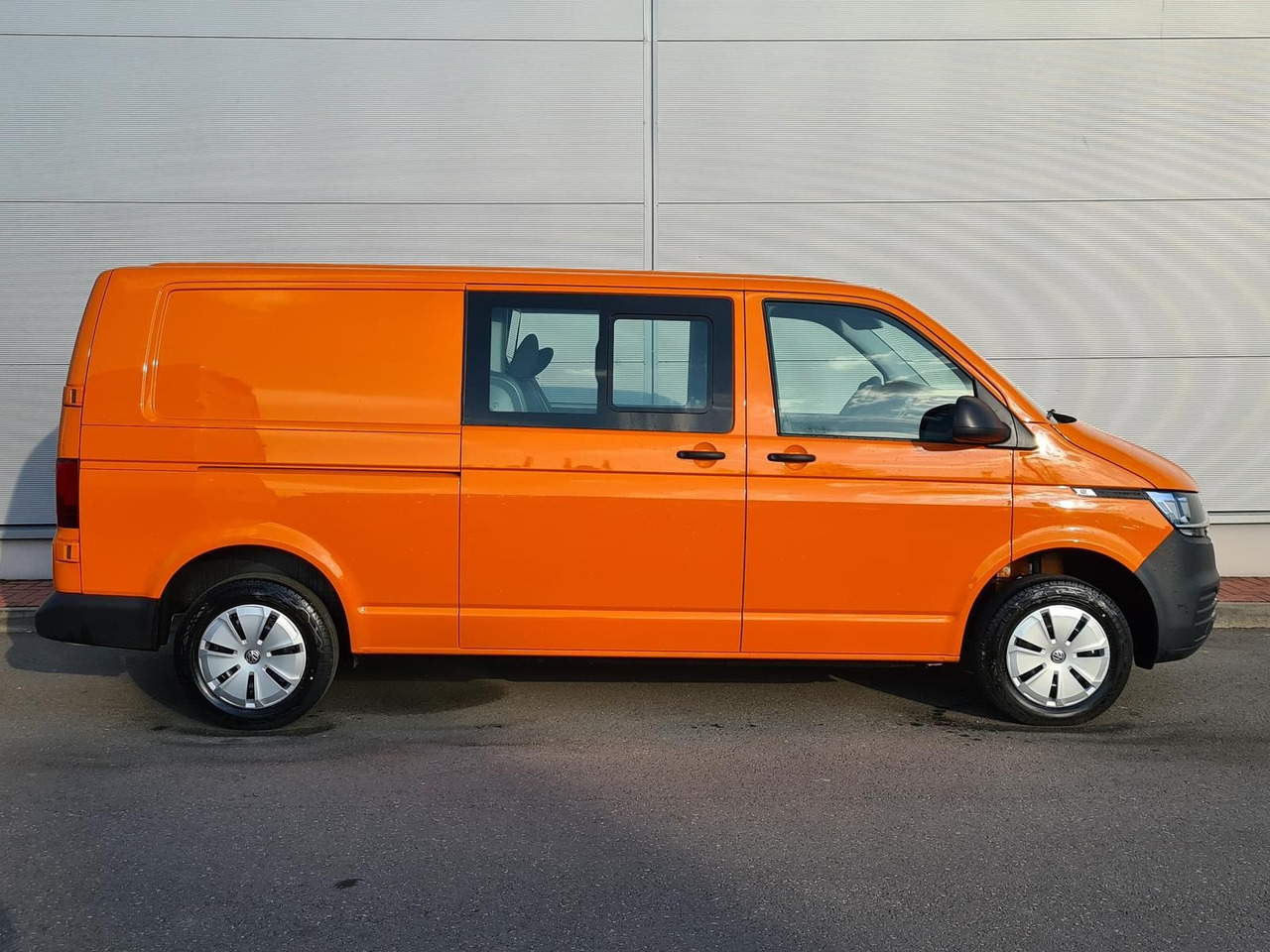 Volkswagen T6.1 Transporter MIXTO lang LED PDC KLIMA SITZH - Autoutilitară: Foto 5 Volkswagen T6.1 Transporter MIXTO lang LED PDC KLIMA SITZH - Autoutilitară: Foto 5