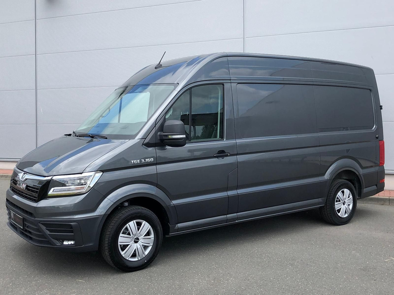 MAN TGE 3.160 L3H3 Kasten LED AHK NAVI GRA RWD SITZH - Automobil: Foto 1 MAN TGE 3.160 L3H3 Kasten LED AHK NAVI GRA RWD SITZH - Automobil: Foto 1