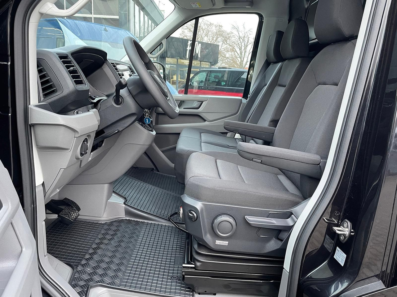 Dubă, Autoutilitară cabină dublă MAN TGE 3.160 L3H3 MIXTO RWD LED ACC RWD SHZ STANDH: Foto 14 Dubă, Autoutilitară cabină dublă MAN TGE 3.160 L3H3 MIXTO RWD LED ACC RWD SHZ STANDH: Foto 14