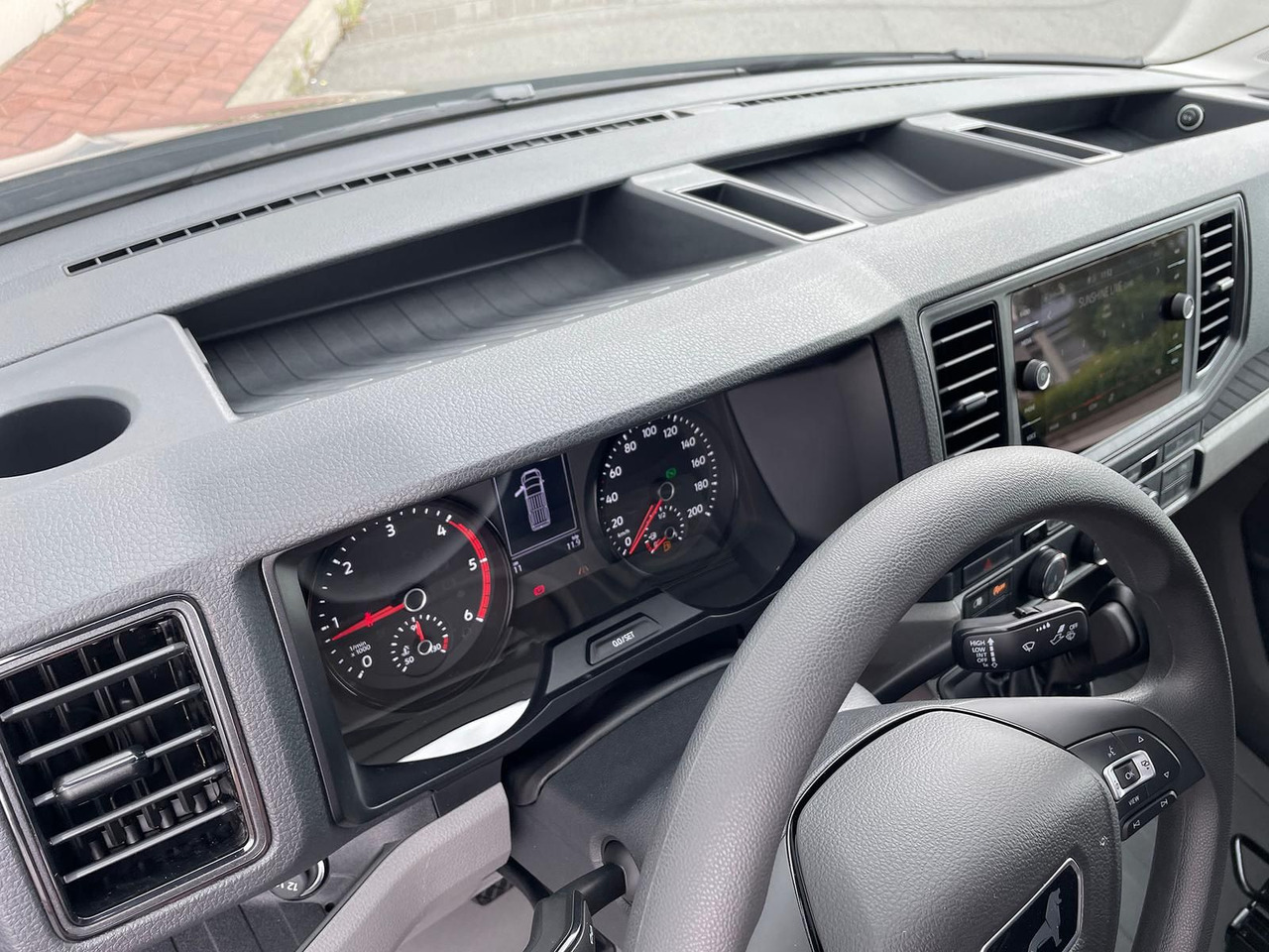 Dubă, Autoutilitară cabină dublă MAN TGE 3.160 L3H3 MIXTO RWD LED ACC RWD SHZ STANDH: Foto 35 Dubă, Autoutilitară cabină dublă MAN TGE 3.160 L3H3 MIXTO RWD LED ACC RWD SHZ STANDH: Foto 35