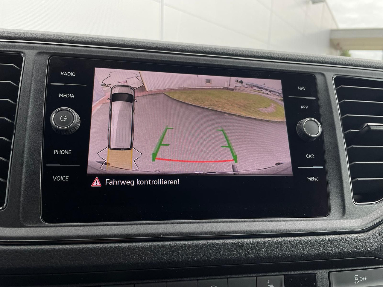 Dubă, Autoutilitară cabină dublă MAN TGE 3.160 L3H3 MIXTO RWD LED ACC RWD SHZ STANDH: Foto 20 Dubă, Autoutilitară cabină dublă MAN TGE 3.160 L3H3 MIXTO RWD LED ACC RWD SHZ STANDH: Foto 20